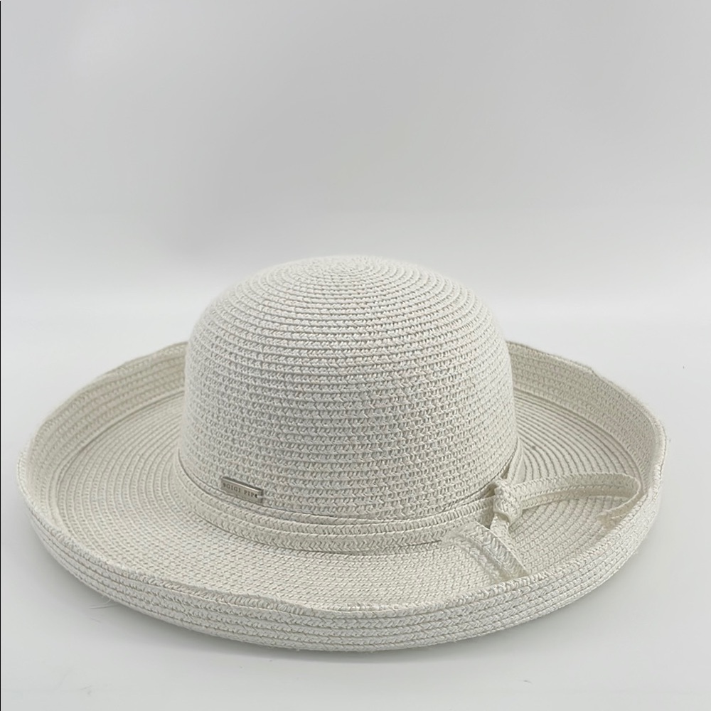 Gigi Pip Straw Curled Brim Hat in White 57 S/M H1